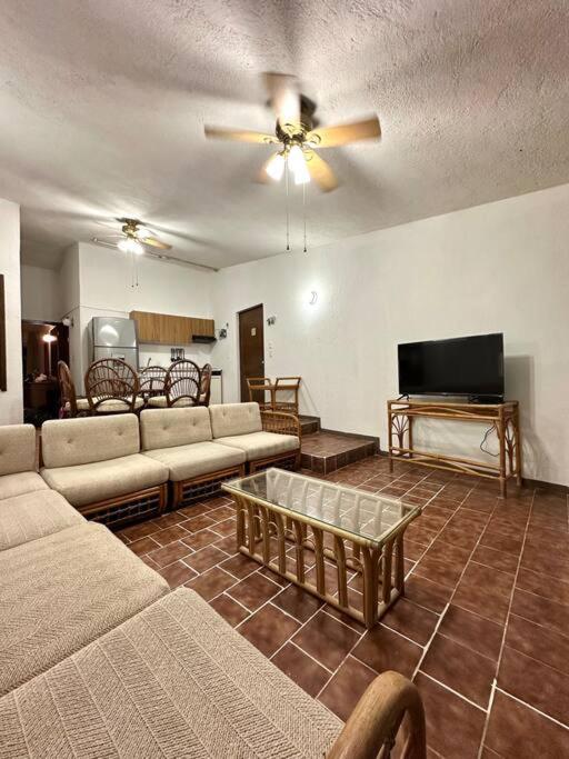 Departamento En Club Santiago Manzanilloアパートメント エクステリア 写真